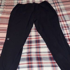 Men’s black Lulu lemon joggers